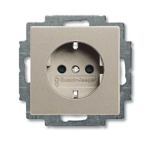 Розетка ABB Basic55 Schuko с/з 16A 250V со шторками безвинтовой зажим шампань 2CKA002013A5337 Розетка ABB Basic55 Schuko с/з 16A 250V со шторками безвинтовой зажим шампань 2CKA002013A5337