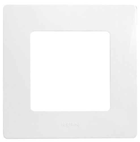 Рамка 1-постовая Legrand Etika белая 672501 Рамка 1-постовая Legrand Etika белая 672501