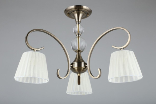 Потолочная люстра Omnilux Laveno OML-56103-03 Потолочная люстра Omnilux Laveno OML-56103-03