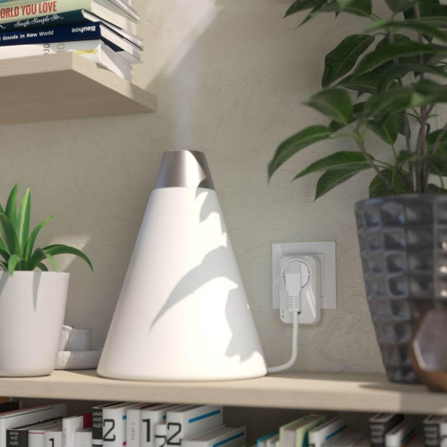 Умная розетка Wi-Fi Elektrostandard 76100/00 белая a054335 Умная розетка Wi-Fi Elektrostandard 76100/00 белая a054335