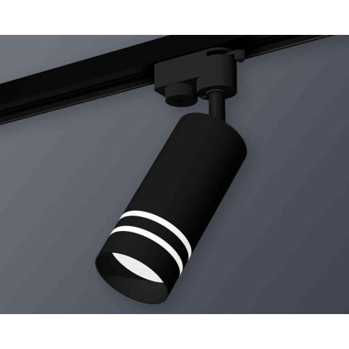 Комплект трекового светильника Ambrella light Track System XT6323121 SBK/FR черный песок/белый матовый (A2521, C6323, N6236) Комплект трекового светильника Ambrella light Track System XT6323121 SBK/FR черный песок/белый матовый (A2521, C6323, N6236)