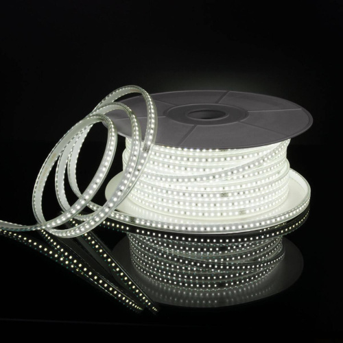 Светодиодная влагозащищенная лента Elektrostandard 14,4W/m 120LED/m 2835SMD холодный белый 50M a053640 Светодиодная влагозащищенная лента Elektrostandard 14,4W/m 120LED/m 2835SMD холодный белый 50M a053640