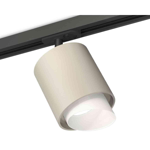 Комплект трекового светильника Ambrella light Track System XT7724001 SGR/FR/SBK серый песок/белый матовый/черный песок (A2537, C7724, N7175) Комплект трекового светильника Ambrella light Track System XT7724001 SGR/FR/SBK серый песок/белый матовый/черный песок (A2537, C7724, N7175)