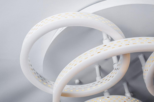 Потолочная светодиодная люстра Escada 10240/4LED Потолочная светодиодная люстра Escada 10240/4LED