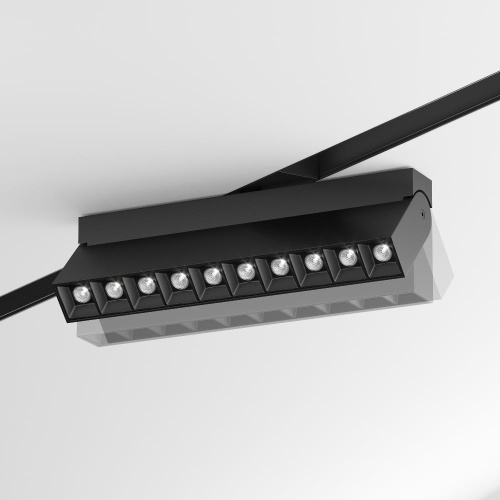 Трековый светодиодный светильник для магнитного шинопровода Maytoni Track Lamps TR015-2-20W4K-B Трековый светодиодный светильник для магнитного шинопровода Maytoni Track Lamps TR015-2-20W4K-B