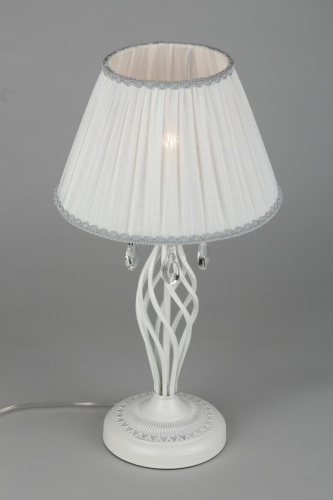 Настольная лампа Omnilux Cremona OML-60814-01 Настольная лампа Omnilux Cremona OML-60814-01