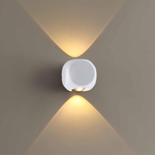 Уличный настенный светодиодный светильник Odeon Light Hightech Miko 4221/4WL Уличный настенный светодиодный светильник Odeon Light Hightech Miko 4221/4WL
