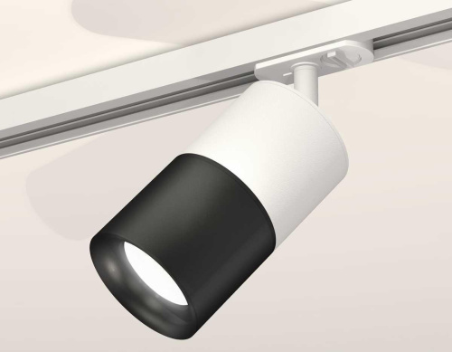 Комплект трекового светильника Ambrella light Track System XT (A2536, C7401, A2071, C7402, N7011) XT7402001 Комплект трекового светильника Ambrella light Track System XT (A2536, C7401, A2071, C7402, N7011) XT7402001