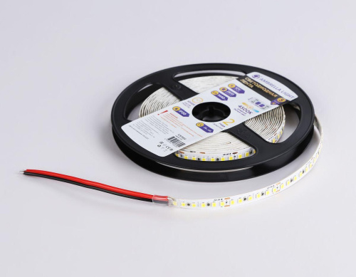 Светодиодная лента Ambrella Light 14,4W/m 180LED/m 2835SMD дневной белый 5M GS1302 Светодиодная лента Ambrella Light 14,4W/m 180LED/m 2835SMD дневной белый 5M GS1302