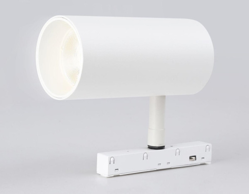 Трековый светодиодный светильник Ambrella light Track System Magnetic GL3838 Трековый светодиодный светильник Ambrella light Track System Magnetic GL3838