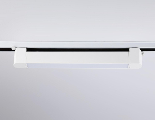 Трековый светодиодный светильник Ambrella light Track System GL6730 Трековый светодиодный светильник Ambrella light Track System GL6730
