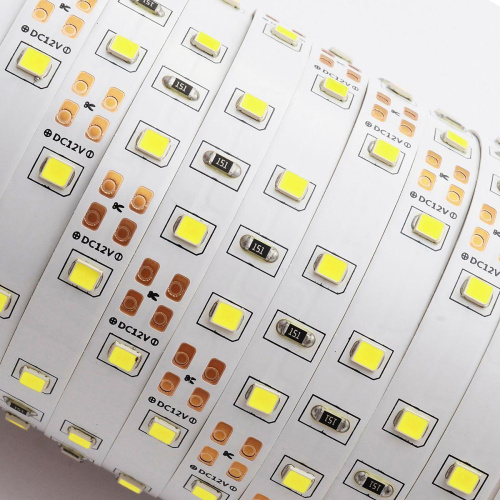 Светодиодная лента OGM 4,8W/m 60LED/m 3528SMD холодный белый 5M LSE-044 Светодиодная лента OGM 4,8W/m 60LED/m 3528SMD холодный белый 5M LSE-044