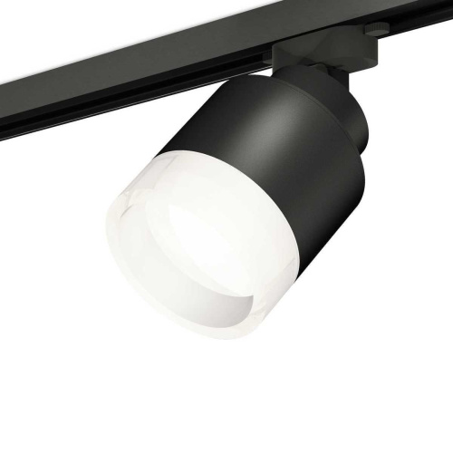 Комплект трекового светильника Ambrella light Track System XT (A2526, A2106, C8111, N8401) XT8111001 Комплект трекового светильника Ambrella light Track System XT (A2526, A2106, C8111, N8401) XT8111001