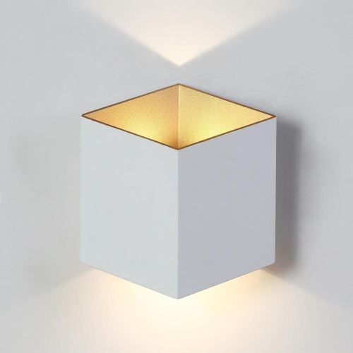 Уличный настенный светодиодный светильник Crystal Lux CLT 227W WH-GO Уличный настенный светодиодный светильник Crystal Lux CLT 227W WH-GO