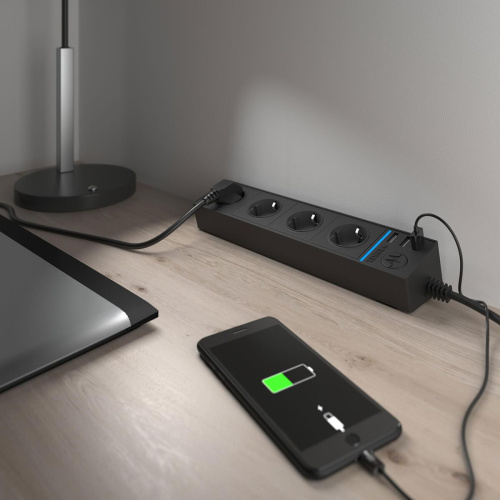 Розеточный блок 4гн 3USB х 1,7м с/з Werkel WL20-04-03 4690389128400 Розеточный блок 4гн 3USB х 1,7м с/з Werkel WL20-04-03 4690389128400