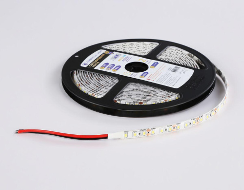 Светодиодная влагозащищенная лента Ambrella Light 9,6W/m 120LED/m 2835SMD дневной белый 5M GS1202 Светодиодная влагозащищенная лента Ambrella Light 9,6W/m 120LED/m 2835SMD дневной белый 5M GS1202