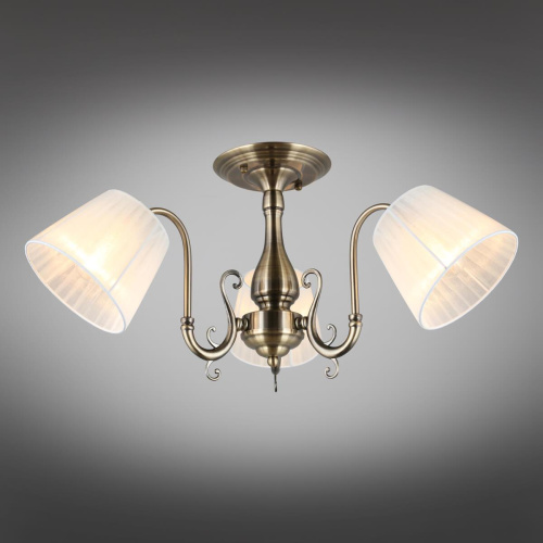 Потолочная люстра Omnilux Leonessa OML-29117-03 Потолочная люстра Omnilux Leonessa OML-29117-03