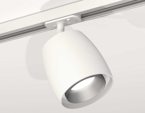 Комплект трекового светильника Ambrella light Track System XT (A2536, C1141, N7033) XT1141001 Комплект трекового светильника Ambrella light Track System XT (A2536, C1141, N7033) XT1141001