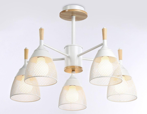 Потолочная люстра Ambrella light Traditional TR8012 Потолочная люстра Ambrella light Traditional TR8012