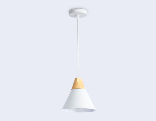 Подвесной светильник Ambrella light Traditional TR8195 Подвесной светильник Ambrella light Traditional TR8195