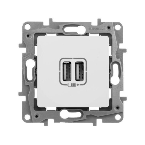 Розетка 2хUSB Legrand Etika белая 672294 Розетка 2хUSB Legrand Etika белая 672294