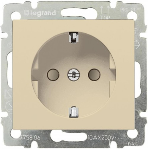 Розетка 2К+3 Legrand Valena 16A 250V с/з со шторками безвинтовой зажим слоновая кость 774122 Розетка 2К+3 Legrand Valena 16A 250V с/з со шторками безвинтовой зажим слоновая кость 774122