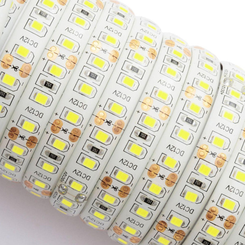 Светодиодная влагозащищенная лента OGM 9,6W/m 120LED/m 2835SMD холодный белый 5M LSE-151 Светодиодная влагозащищенная лента OGM 9,6W/m 120LED/m 2835SMD холодный белый 5M LSE-151
