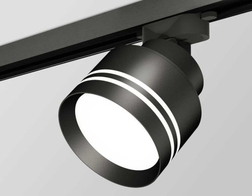 Комплект трекового светильника Ambrella light Track System XT (A2526, A2106, C8102, N8478) XT8102026 Комплект трекового светильника Ambrella light Track System XT (A2526, A2106, C8102, N8478) XT8102026