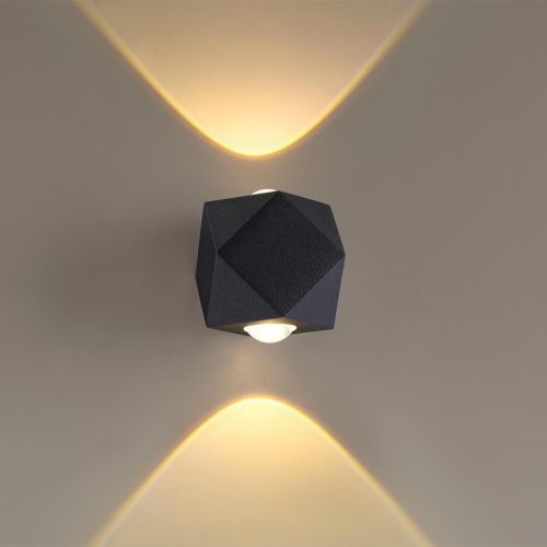 Уличный настенный светодиодный светильник Odeon Light Diamanta 4218/4WL Уличный настенный светодиодный светильник Odeon Light Diamanta 4218/4WL