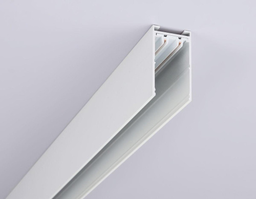 Шинопровод Ambrella Light Track System Magnetic 220V GL1005 Шинопровод Ambrella Light Track System Magnetic 220V GL1005