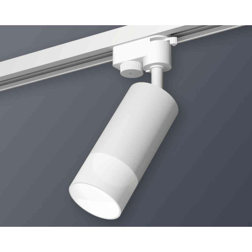 Комплект трекового светильника Ambrella light Track System XT6322170 SWH/FR белый песок/белый матовый (A2520, C6322, N6252) Комплект трекового светильника Ambrella light Track System XT6322170 SWH/FR белый песок/белый матовый (A2520, C6322, N6252)