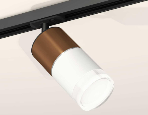 Комплект трекового светильника Ambrella light Track System XT (A2537, C7404, A2070, C7401, N7160) XT7401062 Комплект трекового светильника Ambrella light Track System XT (A2537, C7404, A2070, C7401, N7160) XT7401062