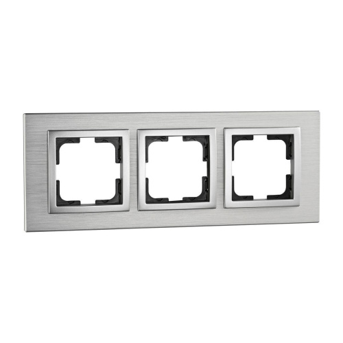 Рамка 3-постовая Mono Electric Style Aluminium серебро 107-800000-162 Рамка 3-постовая Mono Electric Style Aluminium серебро 107-800000-162