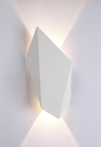 Настенный светодиодный светильник Crystal Lux CLT 229W WH Настенный светодиодный светильник Crystal Lux CLT 229W WH