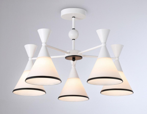 Потолочная люстра Ambrella light Traditional Modern TR3165 Потолочная люстра Ambrella light Traditional Modern TR3165