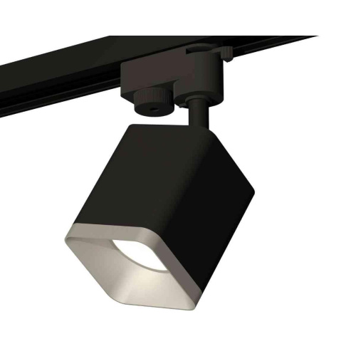 Комплект трекового светильника Ambrella light Track System XT7813002 SBK/SSL черный песок/серебро песок (A2521, C7813, N7703) Комплект трекового светильника Ambrella light Track System XT7813002 SBK/SSL черный песок/серебро песок (A2521, C7813, N7703)