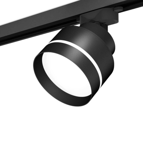 Комплект трекового светильника Ambrella light Track System XT (A2526, A2106, C8102, N8462) XT8102025 Комплект трекового светильника Ambrella light Track System XT (A2526, A2106, C8102, N8462) XT8102025