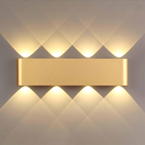 Настенный светодиодный светильник Odeon Light Magnum 3893/8WL Настенный светодиодный светильник Odeon Light Magnum 3893/8WL