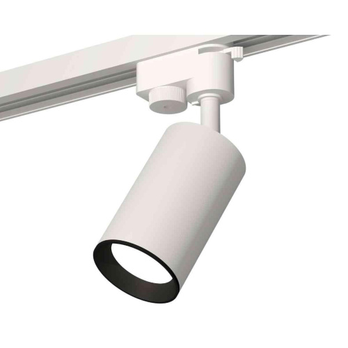 Комплект трекового светильника Ambrella light Track System XT6322002 SWH/SBK белый песок/черный песок (A2520, C6322, N6102) Комплект трекового светильника Ambrella light Track System XT6322002 SWH/SBK белый песок/черный песок (A2520, C6322, N6102)