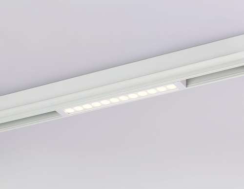 Трековый светодиодный светильник Ambrella Light Track System Magnetic 220V GL1301 Трековый светодиодный светильник Ambrella Light Track System Magnetic 220V GL1301