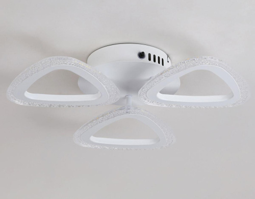 Потолочная светодиодная люстра Ambrella light Acrylica Original FA4508 Потолочная светодиодная люстра Ambrella light Acrylica Original FA4508