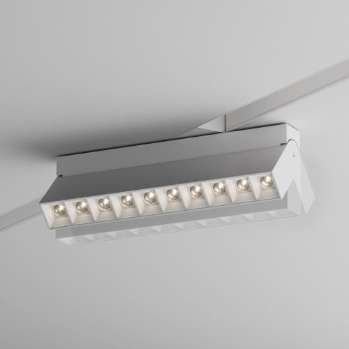 Трековый светодиодный светильник для магнитного шинопровода Maytoni Technical Points TR015-2-20W3K-W Трековый светодиодный светильник для магнитного шинопровода Maytoni Technical Points TR015-2-20W3K-W