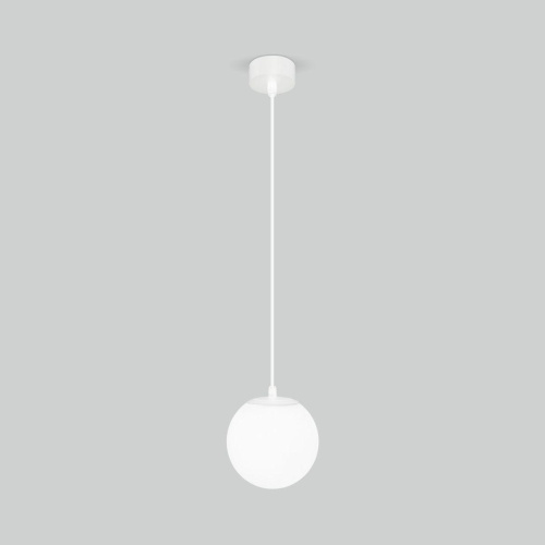 Уличный подвесной светильник Elektrostandard Sfera 35158/H белый 4690389187919 Уличный подвесной светильник Elektrostandard Sfera 35158/H белый 4690389187919