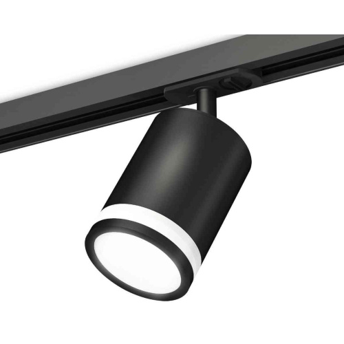 Комплект трекового светильника Ambrella light Track System XT7422020 SBK/FR черный песок/белый матовый (A2537, C7422, N7121) Комплект трекового светильника Ambrella light Track System XT7422020 SBK/FR черный песок/белый матовый (A2537, C7422, N7121)