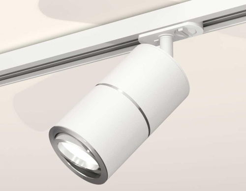 Комплект трекового светильника Ambrella light Track System XT (A2536, C7401, A2070, C7401, N7003) XT7401002 Комплект трекового светильника Ambrella light Track System XT (A2536, C7401, A2070, C7401, N7003) XT7401002