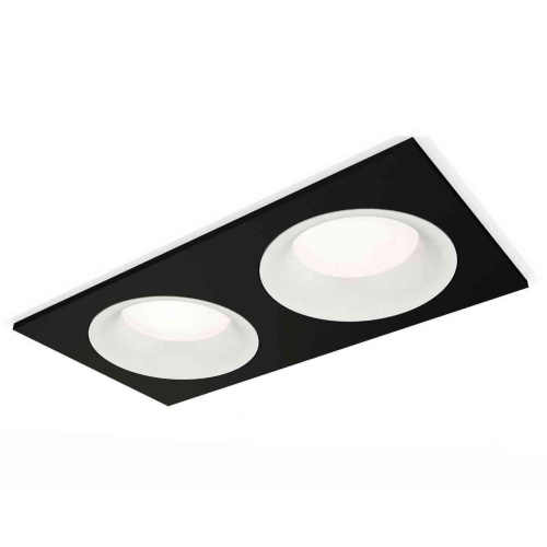 Комплект встраиваемого светильника Ambrella light Techno Spot XC7636001 SBK/SWH черный песок/белый песок (C7636, N7010) Комплект встраиваемого светильника Ambrella light Techno Spot XC7636001 SBK/SWH черный песок/белый песок (C7636, N7010)