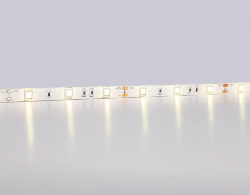 Светодиодная влагозащищенная лента Ambrella Light 7,2W/m 30LED/m 5050SMD теплый белый 5M GS1901 Светодиодная влагозащищенная лента Ambrella Light 7,2W/m 30LED/m 5050SMD теплый белый 5M GS1901