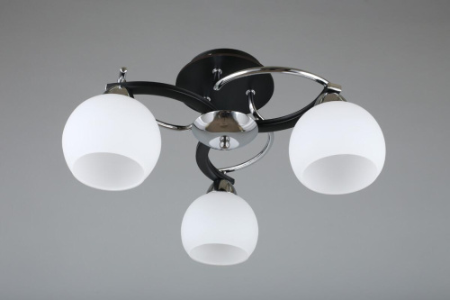 Потолочная люстра Omnilux Caldiero OML-25407-03 Потолочная люстра Omnilux Caldiero OML-25407-03