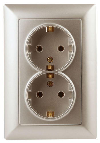 Розетка двойная ЭРА Intro Solo Schuko 2X2P+E 16A 250V шампань 4-205-04 Б0043336 Розетка двойная ЭРА Intro Solo Schuko 2X2P+E 16A 250V шампань 4-205-04 Б0043336