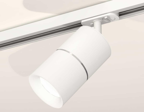 Комплект трекового светильника Ambrella light Track System XT (A2536, C7401, A2070, C7401, N7010) XT7401001 Комплект трекового светильника Ambrella light Track System XT (A2536, C7401, A2070, C7401, N7010) XT7401001